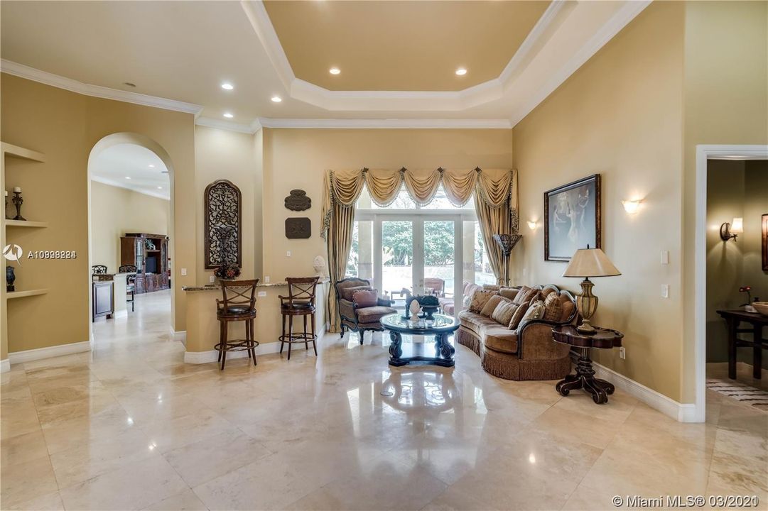 Recently Sold: $1,475,000 (6 beds, 5 baths, 5047 Square Feet)