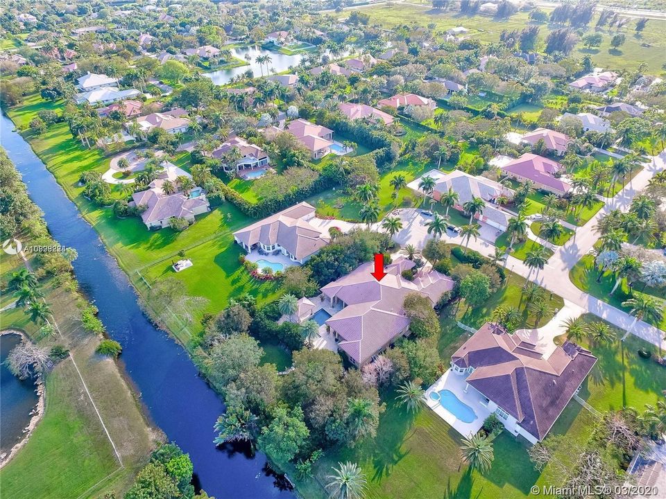Recently Sold: $1,475,000 (6 beds, 5 baths, 5047 Square Feet)