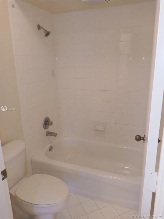 最近租的: $2,200 (2 贝兹, 2 浴室, 1261 平方英尺)