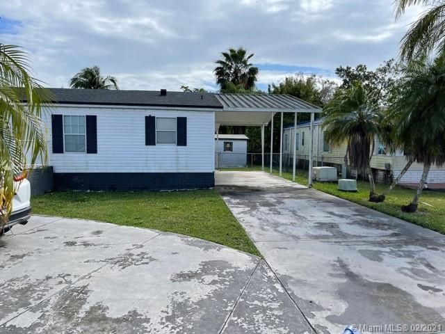 Recently Sold: $189,900 (4 beds, 2 baths, 1690 Square Feet)