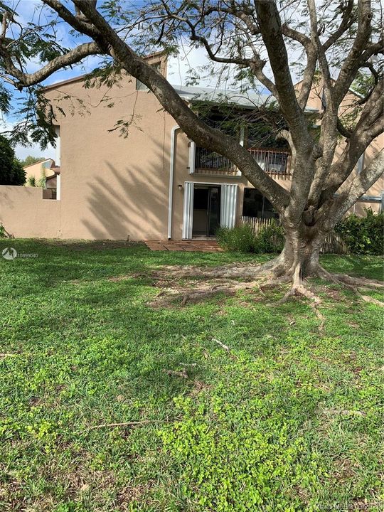 Recientemente alquilado: $1,650 (2 camas, 1 baños, 1100 Pies cuadrados)