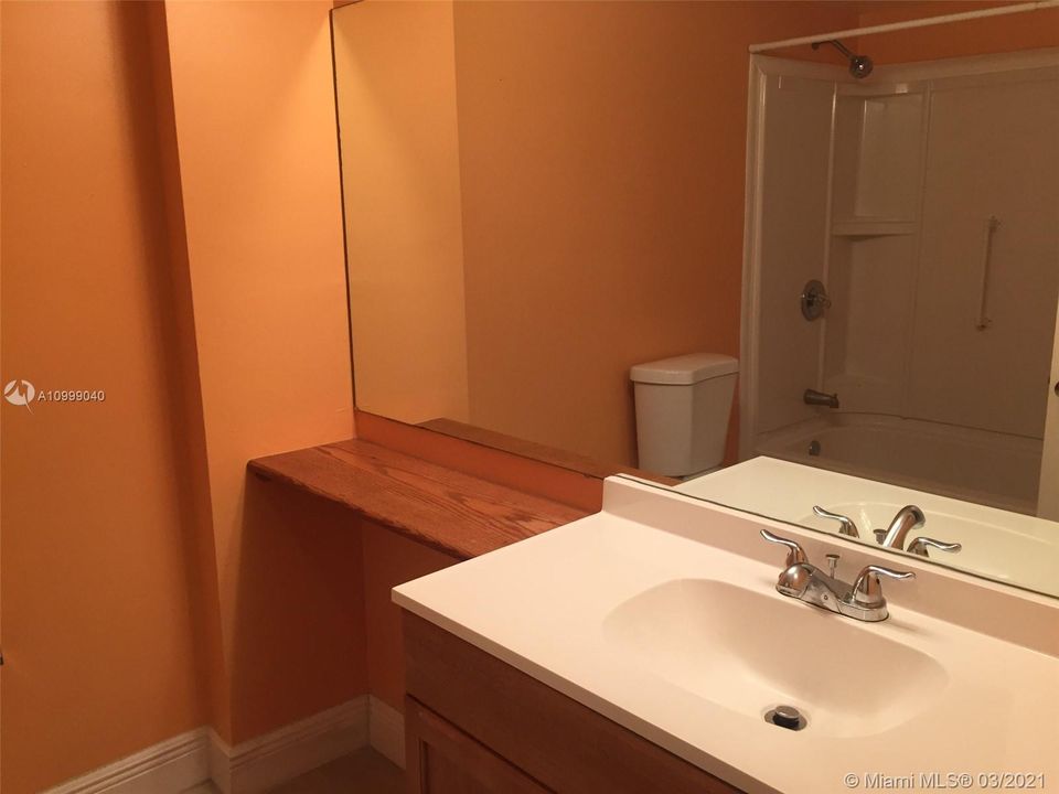 Recientemente alquilado: $1,650 (2 camas, 1 baños, 1100 Pies cuadrados)