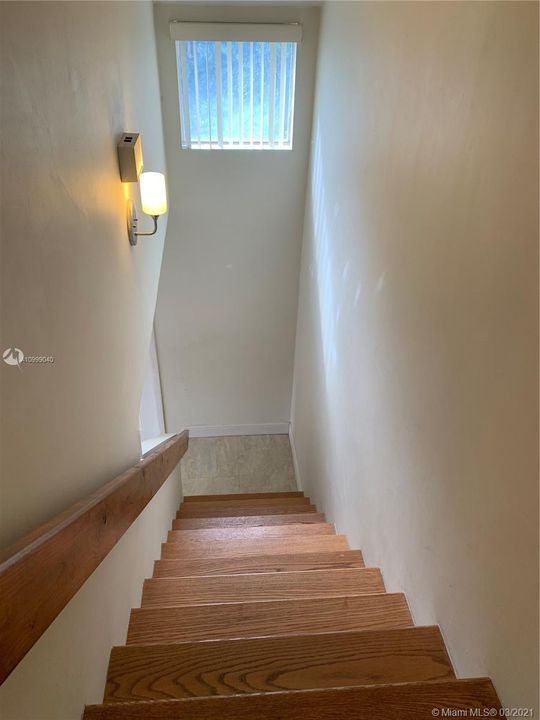 Recientemente alquilado: $1,650 (2 camas, 1 baños, 1100 Pies cuadrados)