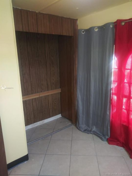 Vendido Recientemente: $68,000 (4 camas, 4 baños, 0 Pies cuadrados)