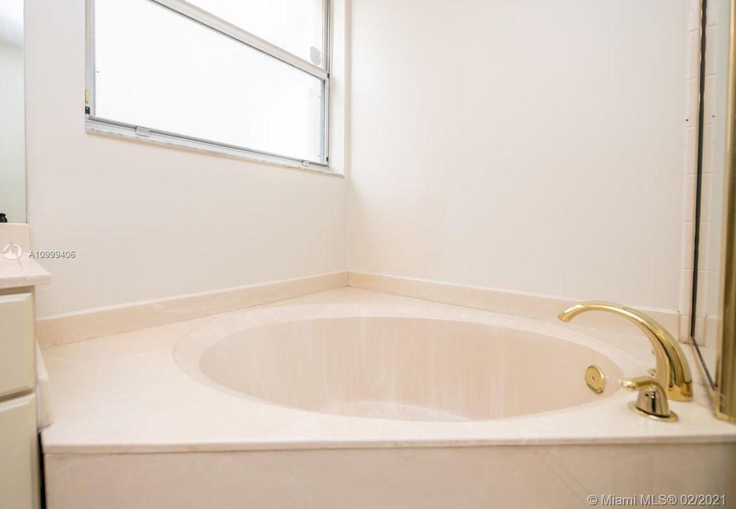 Недавно продано: $499,900 (4 спален, 3 ванн, 2627 Квадратных фут)