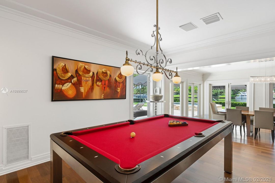 Недавно продано: $9,500,000 (9 спален, 10 ванн, 10841 Квадратных фут)