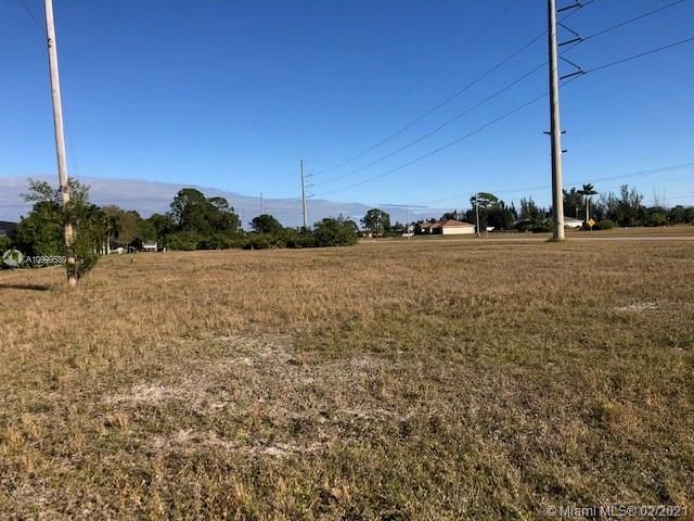 Vendido Recientemente: $16,000 (0.23 acres)