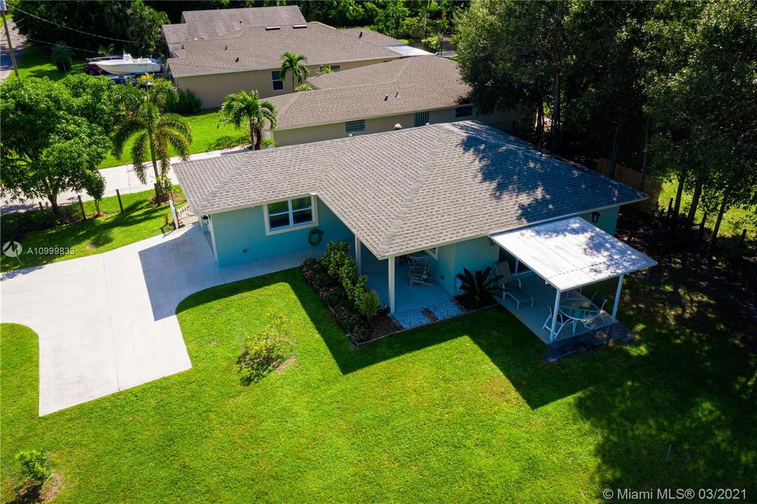 Recently Sold: $649,900 (5 beds, 3 baths, 2569 Square Feet)