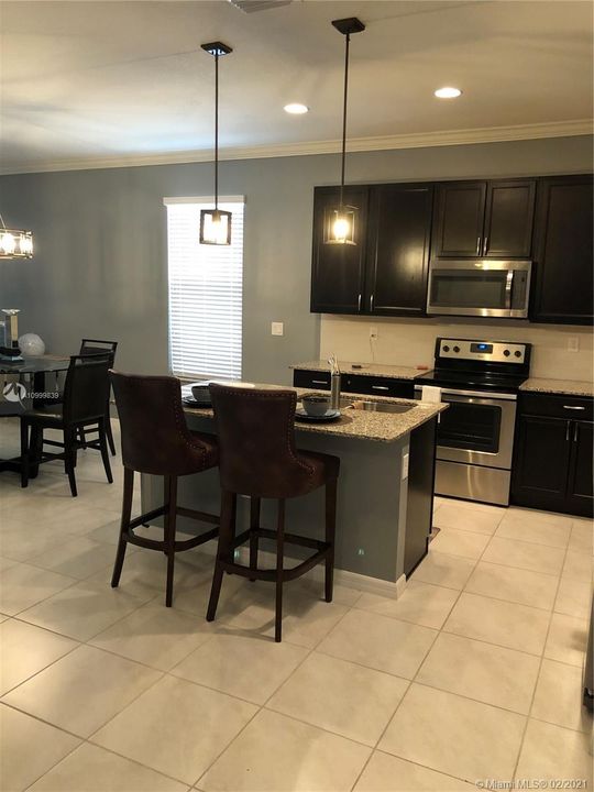 Недавно арендовано: $1,700 (2 спален, 2 ванн, 0 Квадратных фут)