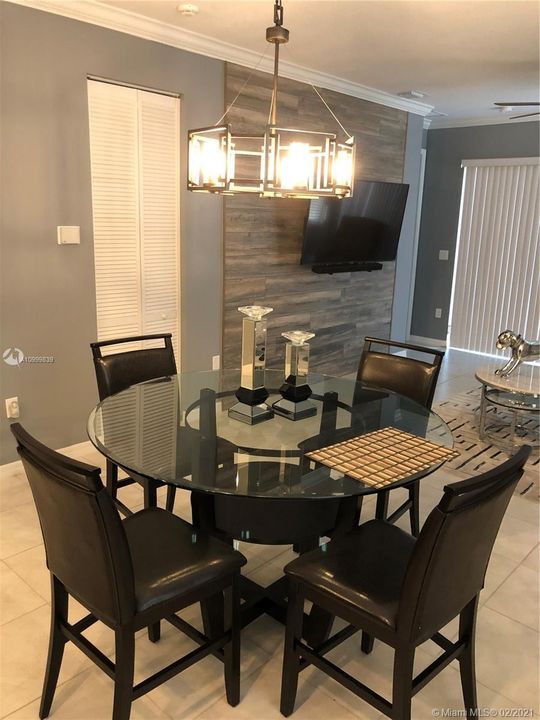 Недавно арендовано: $1,700 (2 спален, 2 ванн, 0 Квадратных фут)