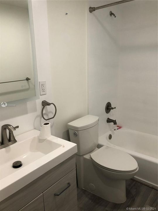 Recently Rented: $1,500 (1 beds, 1 baths, 825 Square Feet)