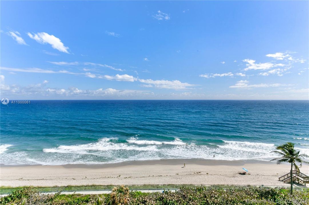 Recently Sold: $1,050,000 (3 beds, 2 baths, 2188 Square Feet)