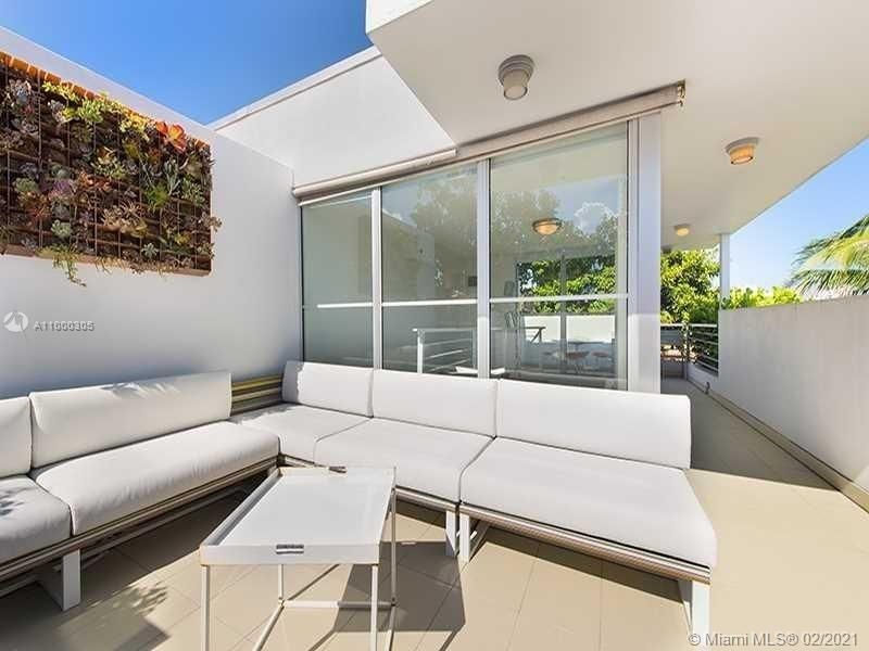 Недавно арендовано: $4,900 (2 спален, 2 ванн, 1128 Квадратных фут)