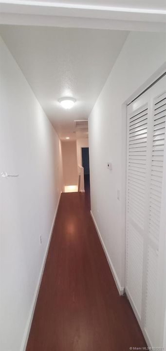 Vendido Recientemente: $225,000 (3 camas, 2 baños, 1419 Pies cuadrados)