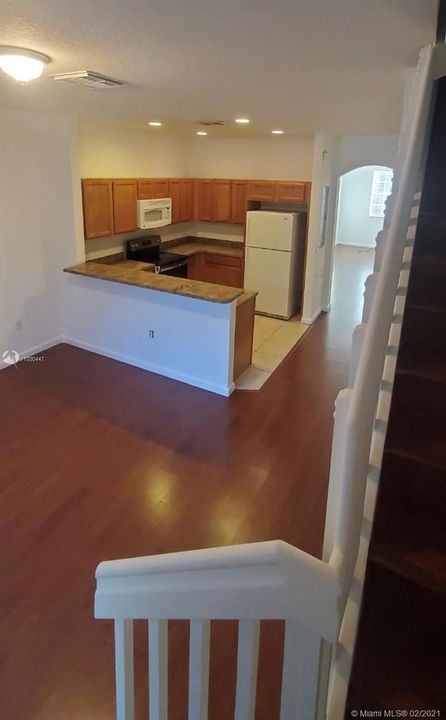 Vendido Recientemente: $225,000 (3 camas, 2 baños, 1419 Pies cuadrados)