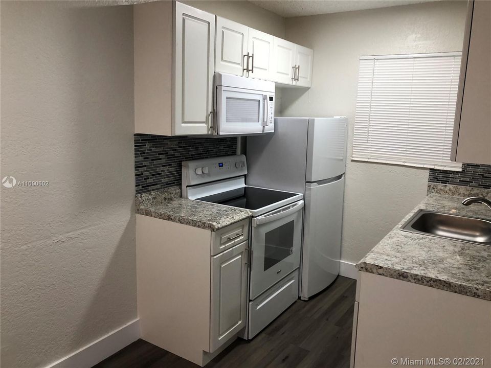 Recently Rented: $1,150 (1 beds, 1 baths, 22796 Square Feet)