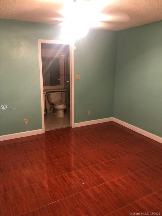 Recently Rented: $1,600 (2 beds, 2 baths, 1530 Square Feet)