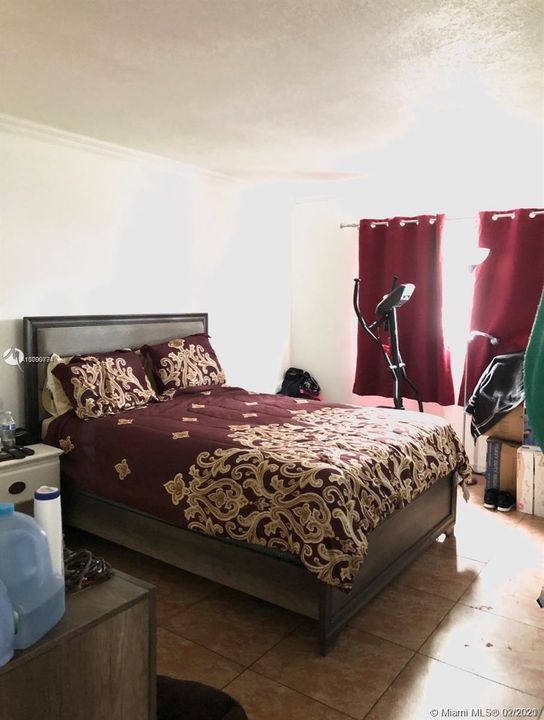 Recently Rented: $1,125 (1 beds, 1 baths, 740 Square Feet)