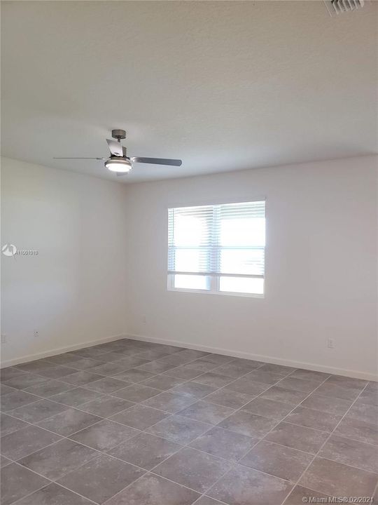 Recently Rented: $2,500 (3 beds, 2 baths, 0 Square Feet)