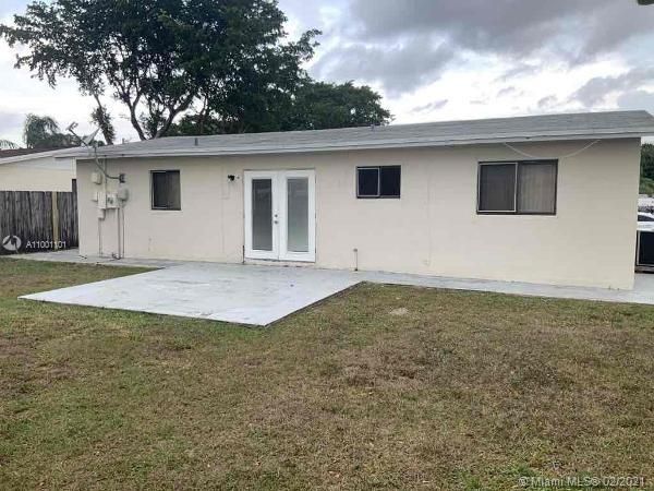 Recently Rented: $1,795 (3 beds, 1 baths, 1068 Square Feet)