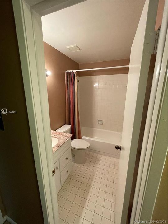 最近租的: $1,650 (2 贝兹, 2 浴室, 944 平方英尺)