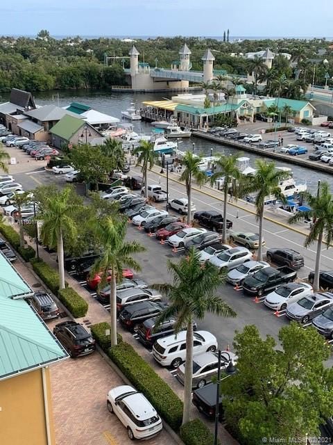 Recently Rented: $3,100 (3 beds, 2 baths, 1646 Square Feet)