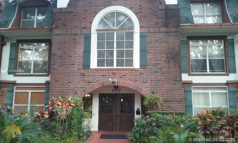 Recently Rented: $1,050 (1 beds, 1 baths, 800 Square Feet)
