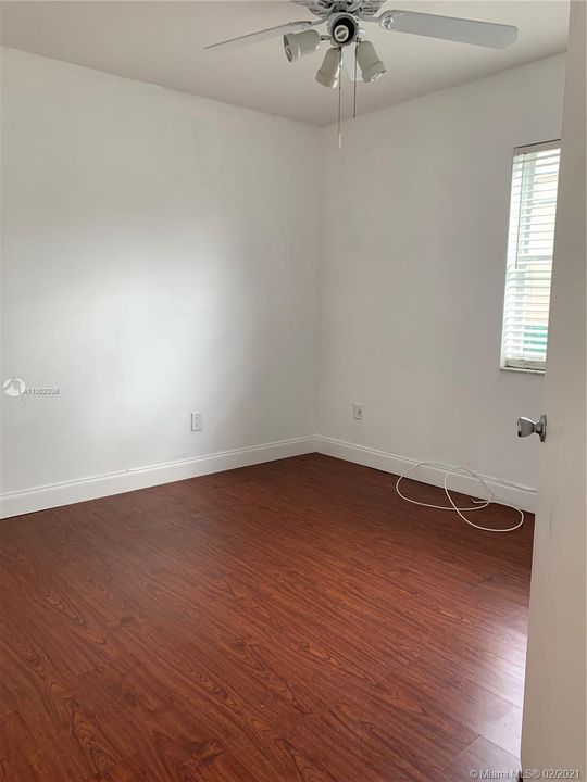 Recently Rented: $1,950 (3 beds, 2 baths, 1023 Square Feet)
