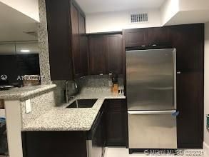 Recently Rented: $5,000 (2 beds, 2 baths, 1460 Square Feet)