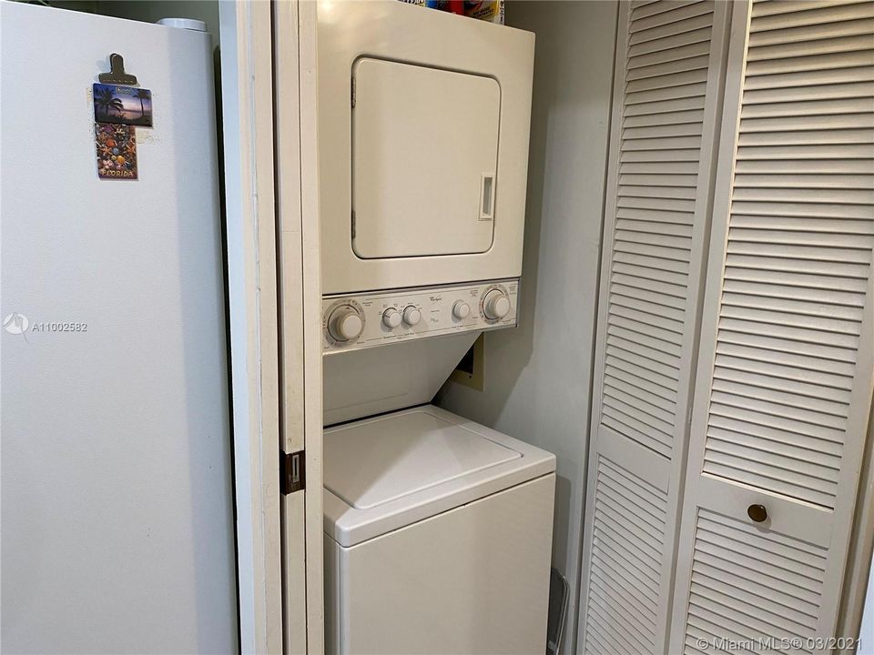 最近租的: $2,500 (2 贝兹, 2 浴室, 1307 平方英尺)