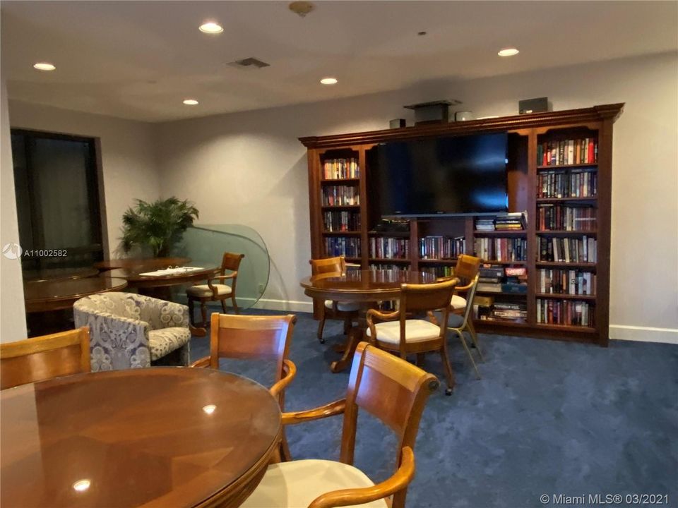 最近租的: $2,500 (2 贝兹, 2 浴室, 1307 平方英尺)