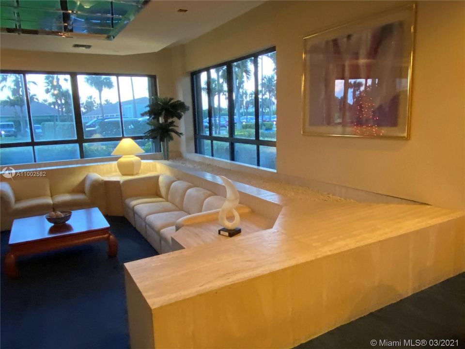 最近租的: $2,500 (2 贝兹, 2 浴室, 1307 平方英尺)