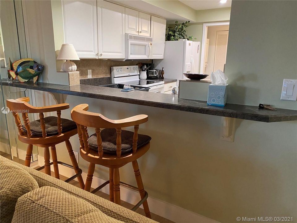 最近租的: $2,500 (2 贝兹, 2 浴室, 1307 平方英尺)