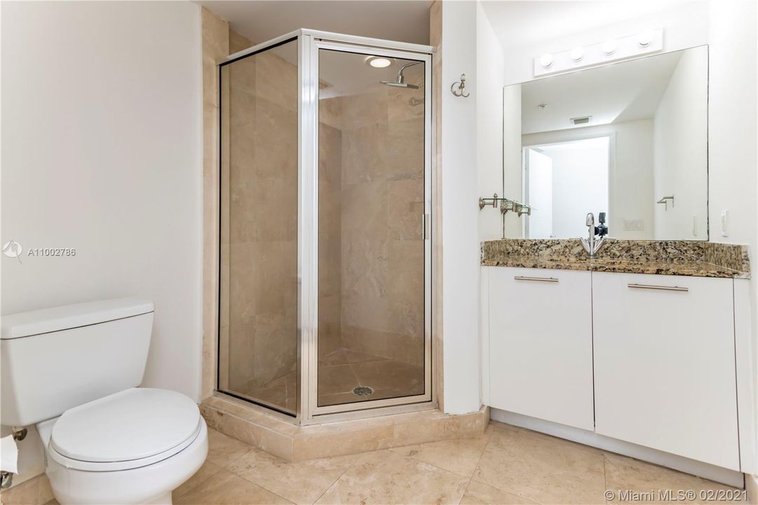 Recently Sold: $400,000 (2 beds, 2 baths, 1402 Square Feet)