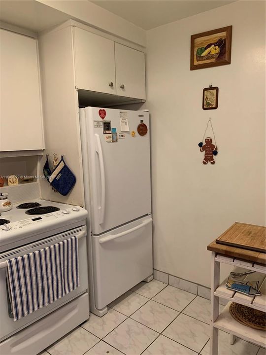 Recently Sold: $319,000 (2 beds, 2 baths, 1100 Square Feet)