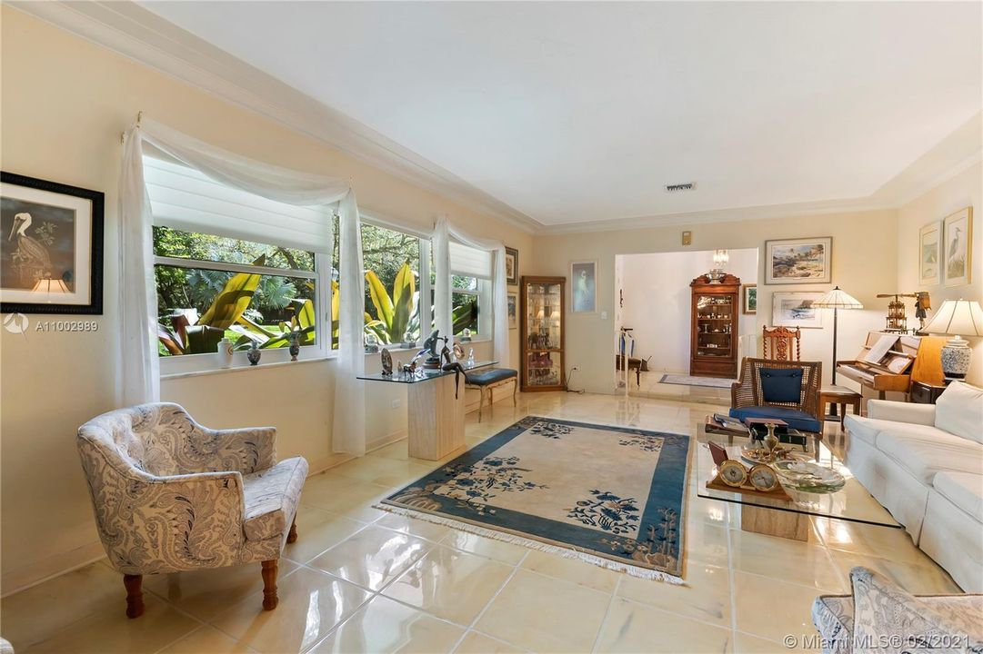 Recently Sold: $2,200,000 (4 beds, 3 baths, 3178 Square Feet)