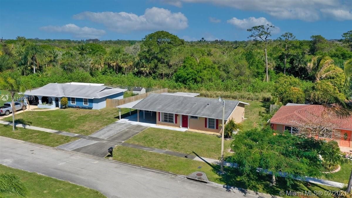 Recently Sold: $199,000 (2 beds, 2 baths, 905 Square Feet)