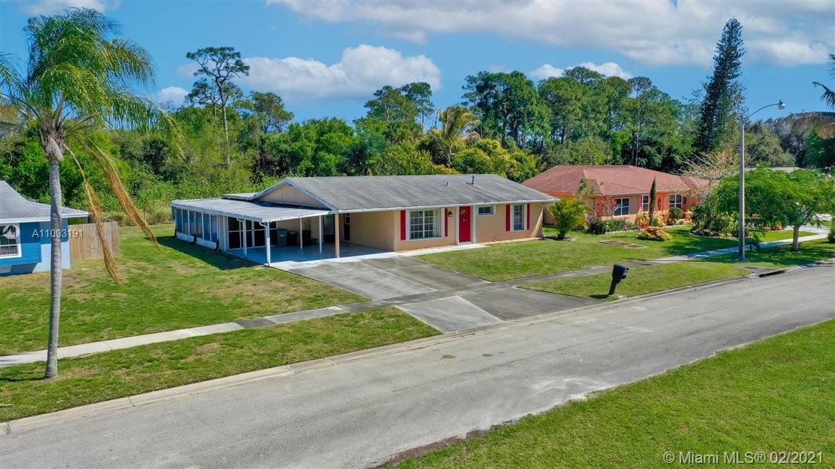 Recently Sold: $199,000 (2 beds, 2 baths, 905 Square Feet)