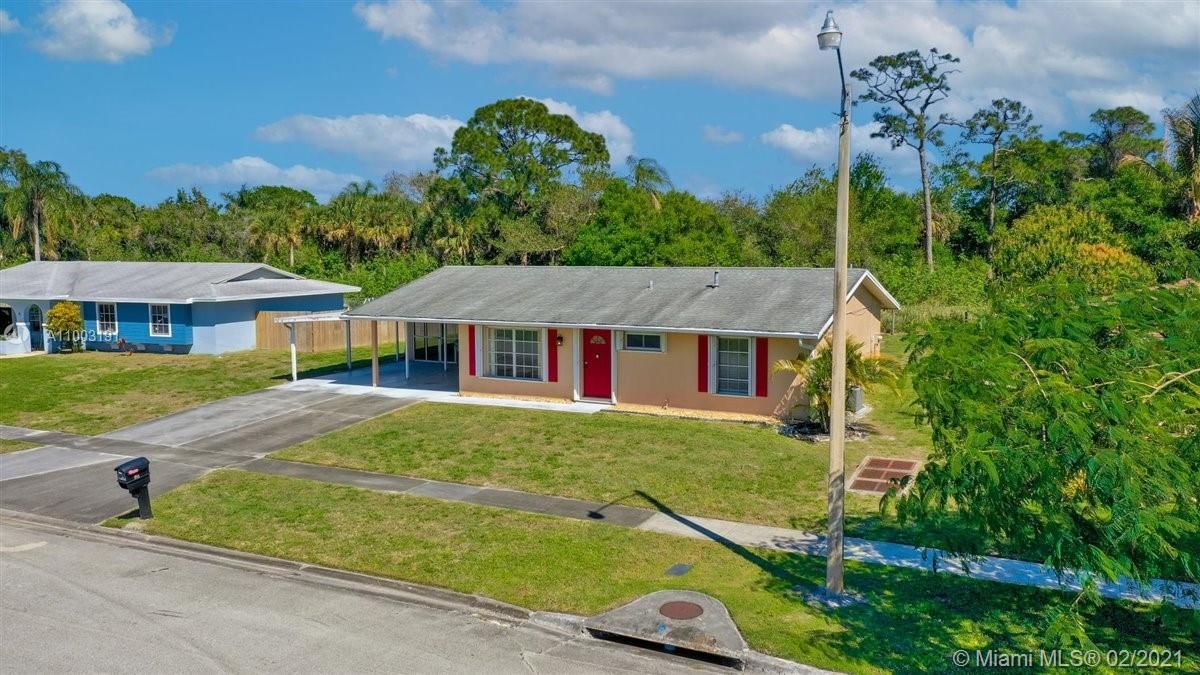 Recently Sold: $199,000 (2 beds, 2 baths, 905 Square Feet)