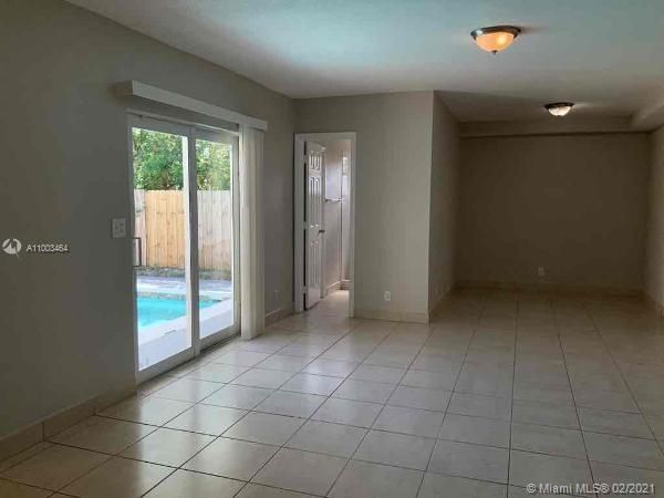 Recently Rented: $2,735 (5 beds, 3 baths, 2059 Square Feet)