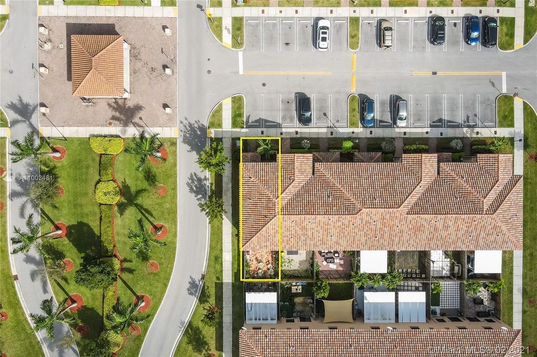 Vendido Recientemente: $249,000 (2 camas, 2 baños, 1422 Pies cuadrados)