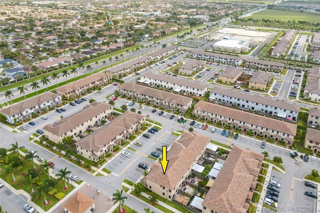 Vendido Recientemente: $249,000 (2 camas, 2 baños, 1422 Pies cuadrados)