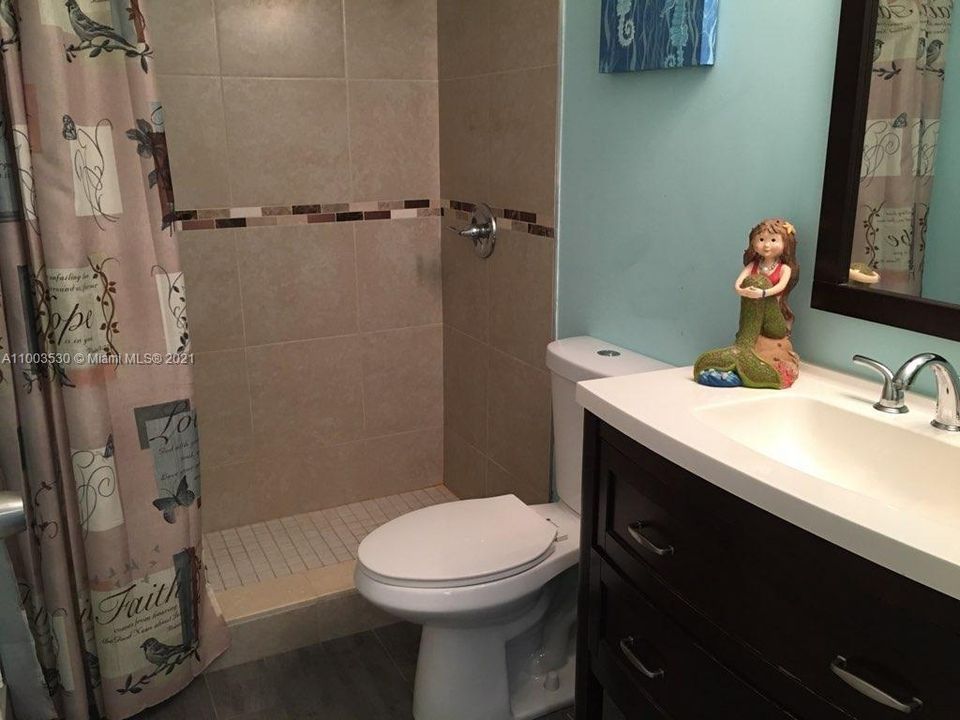 Недавно арендовано: $2,700 (1 спален, 1 ванн, 871 Квадратных фут)