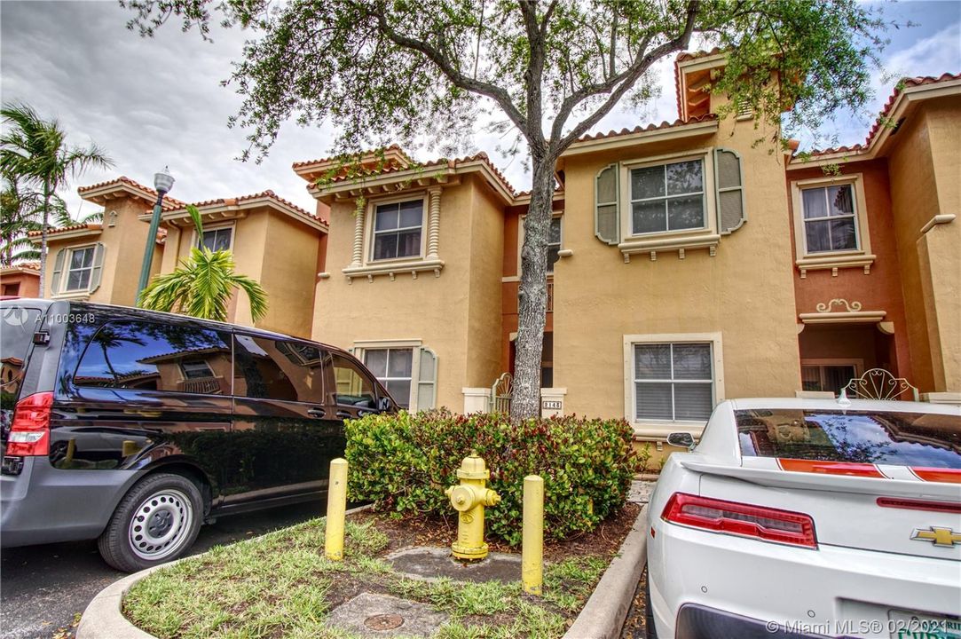 Vendido Recientemente: $300,000 (3 camas, 2 baños, 1616 Pies cuadrados)