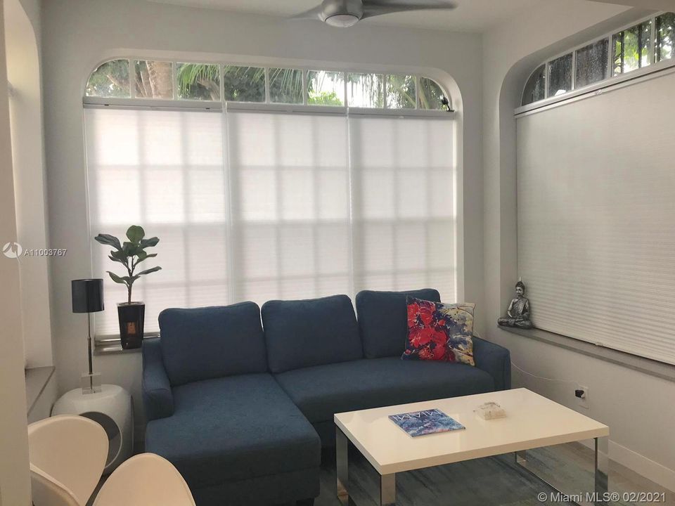 Recently Rented: $1,700 (1 beds, 1 baths, 454 Square Feet)