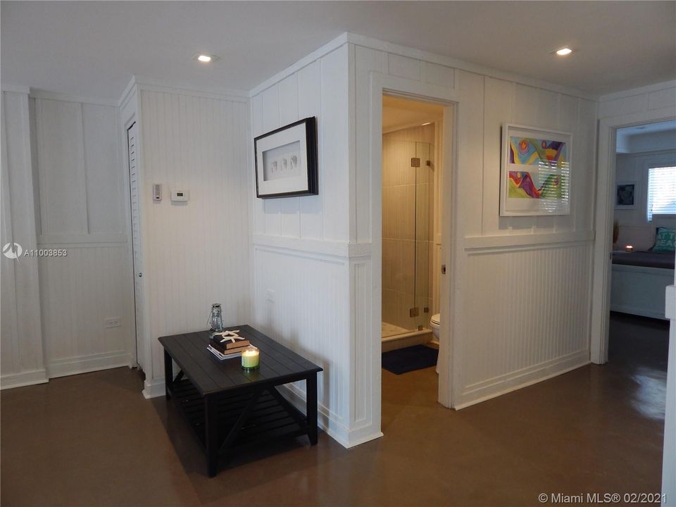 最近租的: $2,800 (1 贝兹, 1 浴室, 904 平方英尺)