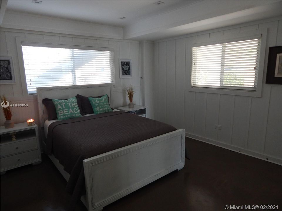 最近租的: $2,800 (1 贝兹, 1 浴室, 904 平方英尺)