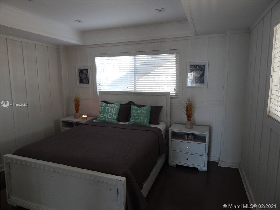 最近租的: $2,800 (1 贝兹, 1 浴室, 904 平方英尺)