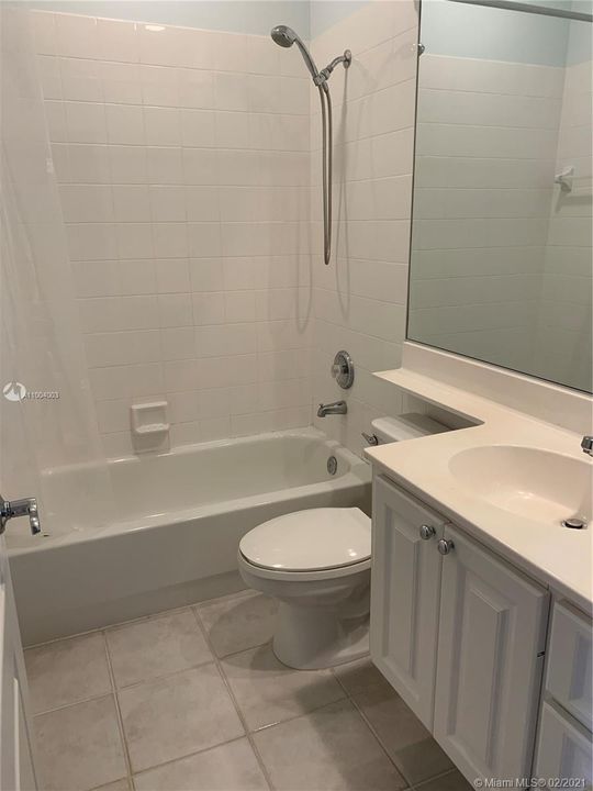 Recently Rented: $2,700 (3 beds, 2 baths, 1298 Square Feet)