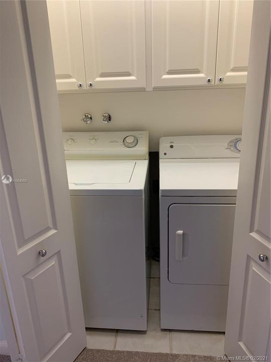 Recently Rented: $2,700 (3 beds, 2 baths, 1298 Square Feet)